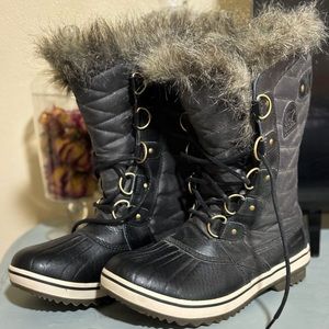 Sorel Tofino faux fur waterproof boot
